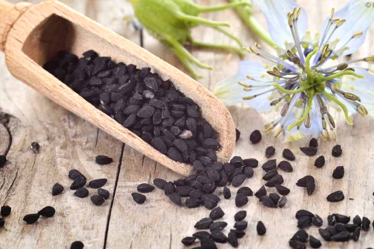 9 Amazing Health Benefits Of Black Seeds | Search Home Remedy